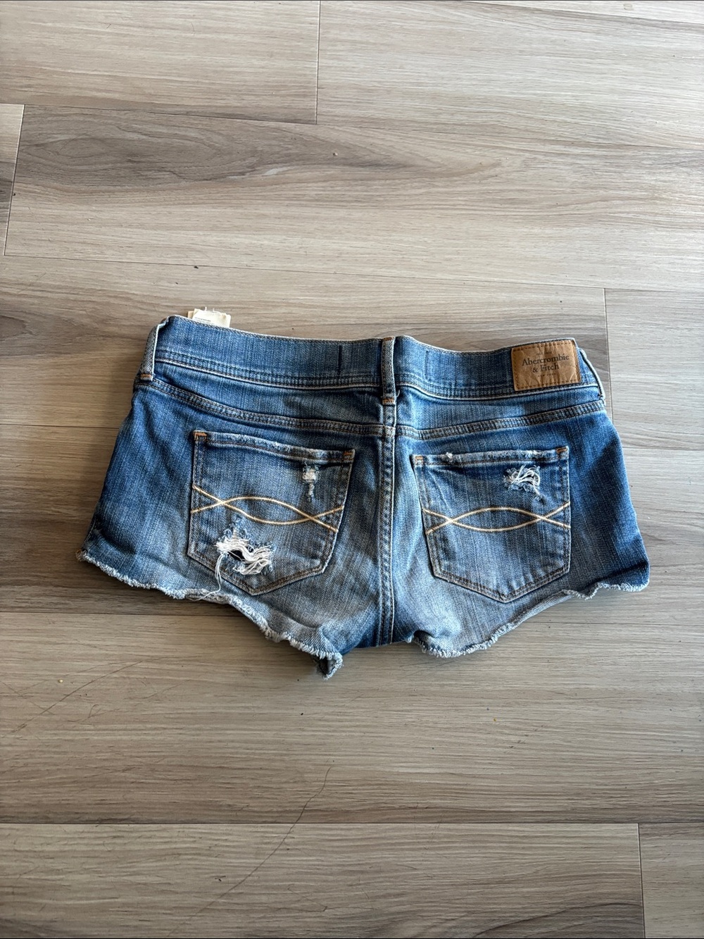 Y2K Abercrombie & Fitch Distressed Blue Denim Cutoff Shorts - Picture 3 of 4